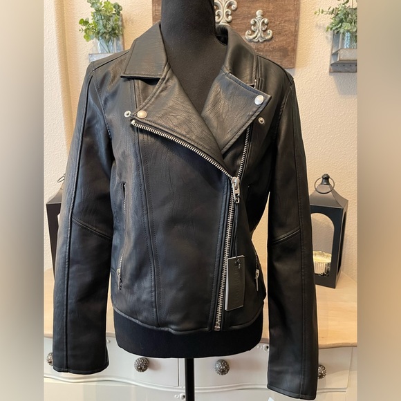 NWT BlankNYC Meant To Be Moto Jacket (missing hood) - Picture 3 of 10